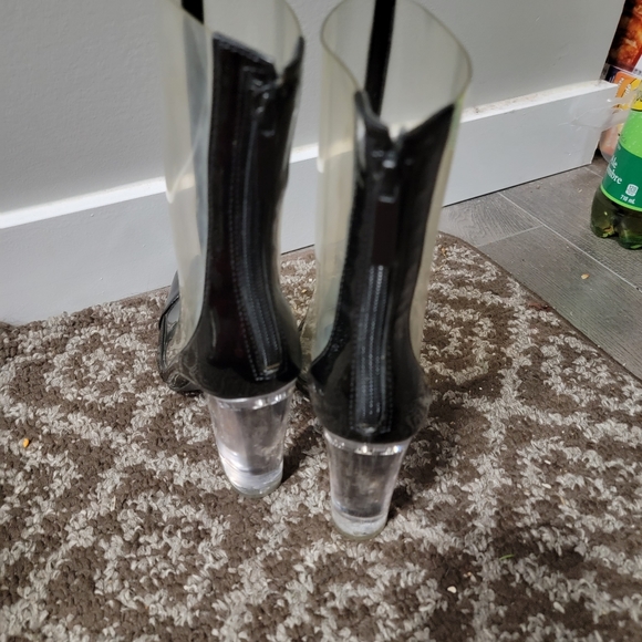 Kendall + Kylie black and clear boots. - Picture 4 of 8